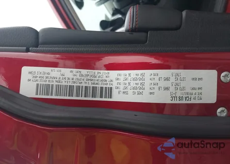 2015 Jeep Cherokee Trailhawk z USA, uszkodzony, nr VIN 1C4PJMBSXFW667469